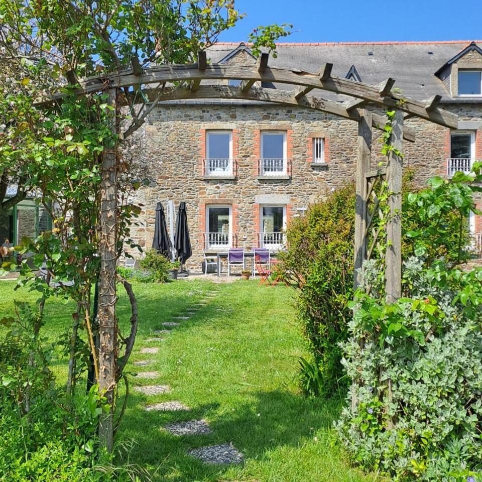 Le Lac Cherrueix Exterior foto